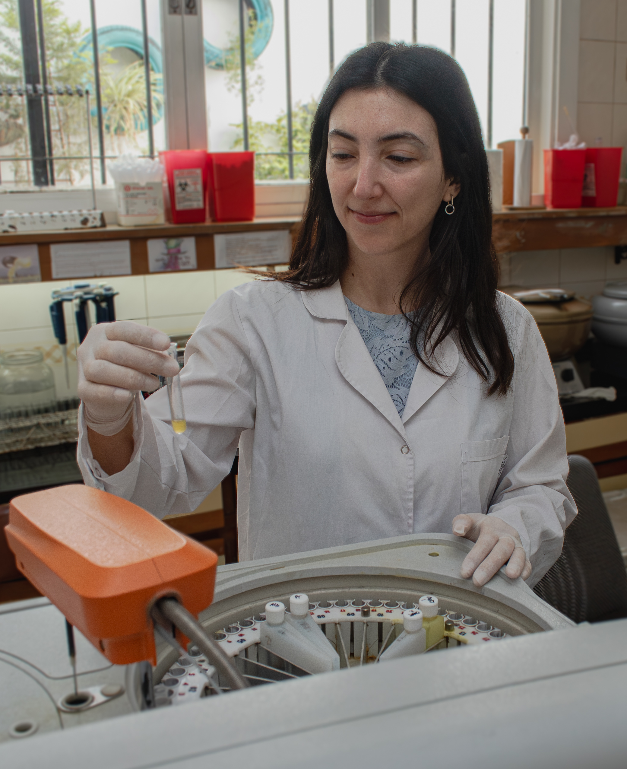 Nuestro Equipo - Laboratorio Sáenz